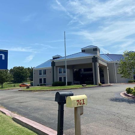 Days Inn & Suites By Wyndham Tahlequah Exteriér fotografie
